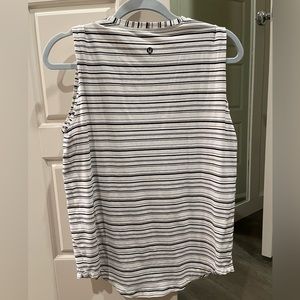 Lululemon Brunswick muscle tee